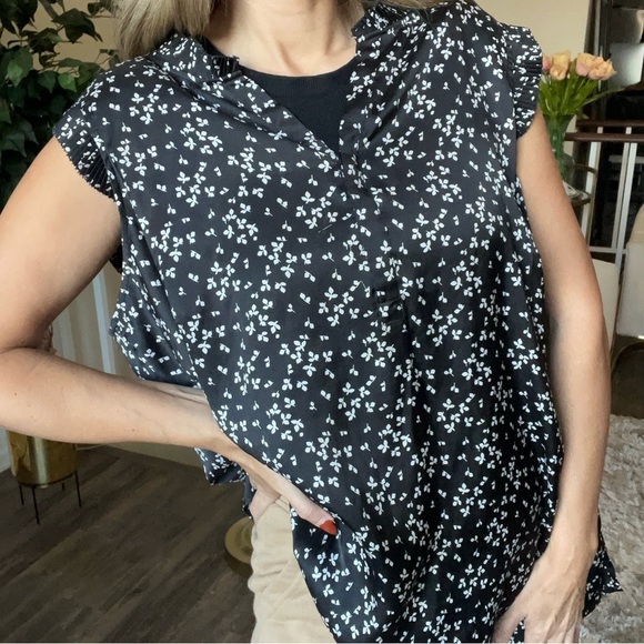 Talbots Sleeveless Floral Loose Fit Crew Neck Black Whitee Top Shirt Related 2X - Picture 4 of 10